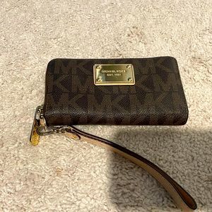 Michael Kohl’s Wristlet Wallet